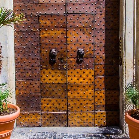 H-Aviva Giubbonari Apartment Roma Ngoại thất bức ảnh