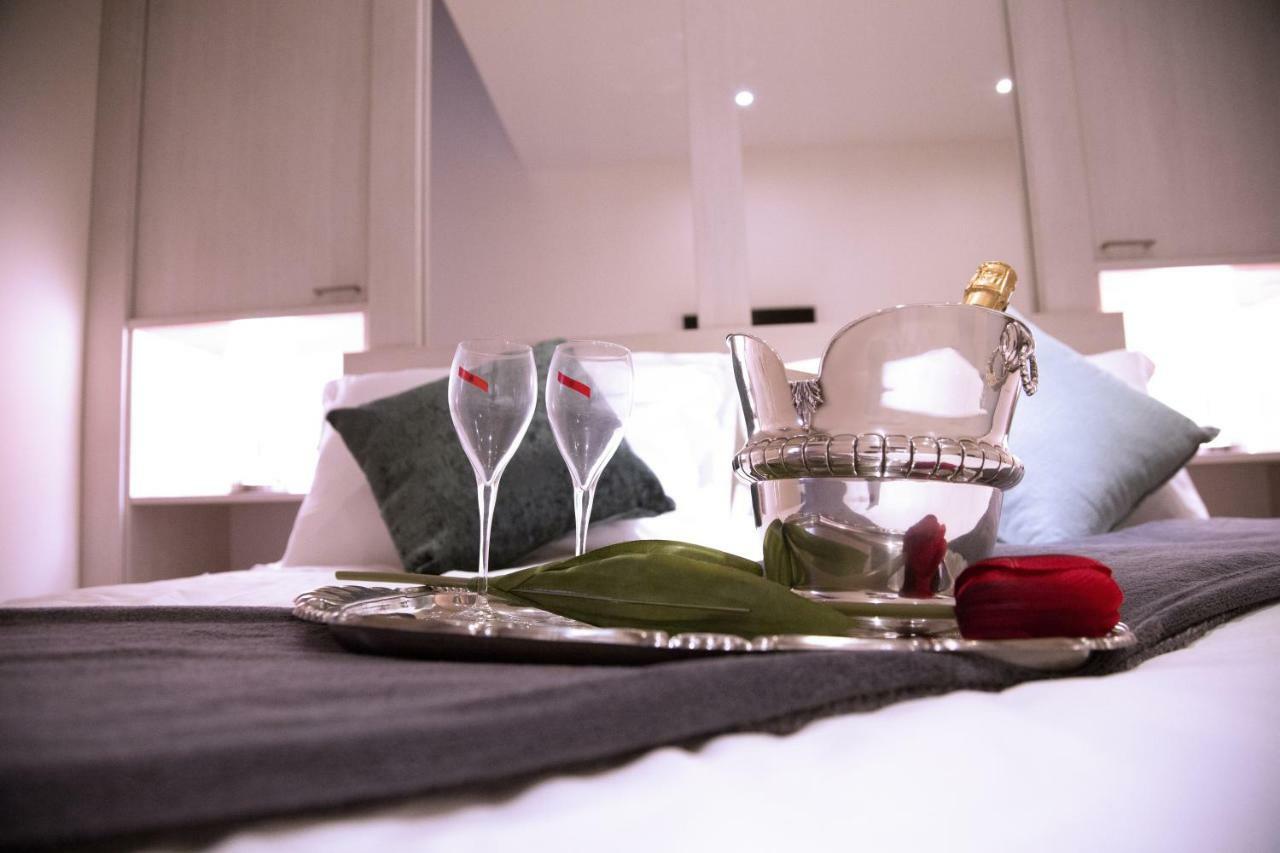 H-Aviva Giubbonari Apartment Roma Ngoại thất bức ảnh