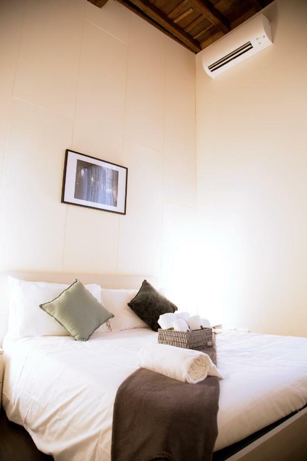 H-Aviva Giubbonari Apartment Roma Ngoại thất bức ảnh